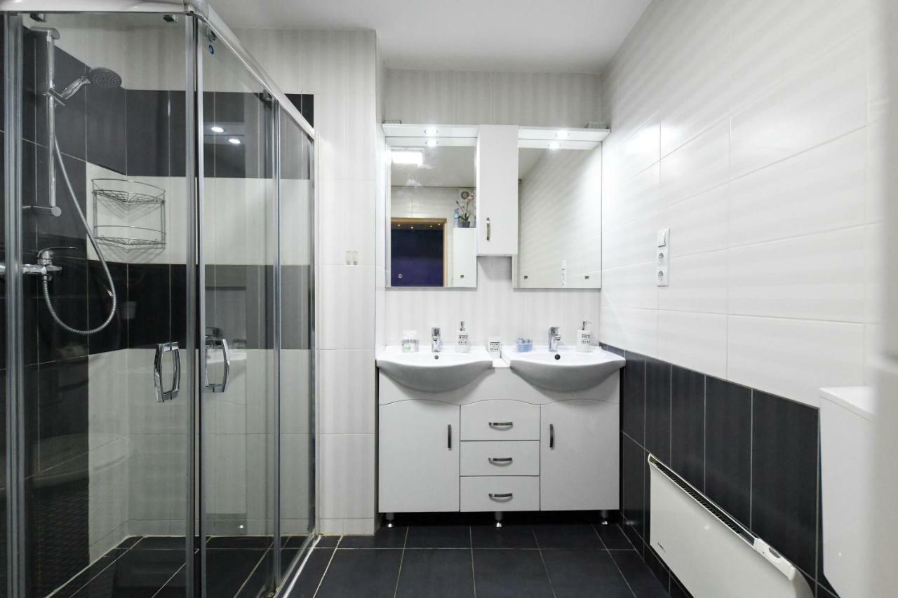 Fireworks Rakoczi - Free Parking - 3 Bedrooms - 2 Bathrooms Budapest Exterior photo